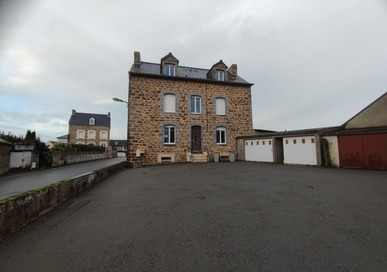 Apartament Le Petit Melorien Saint-Méloir-des-Ondes Zewnętrze zdjęcie